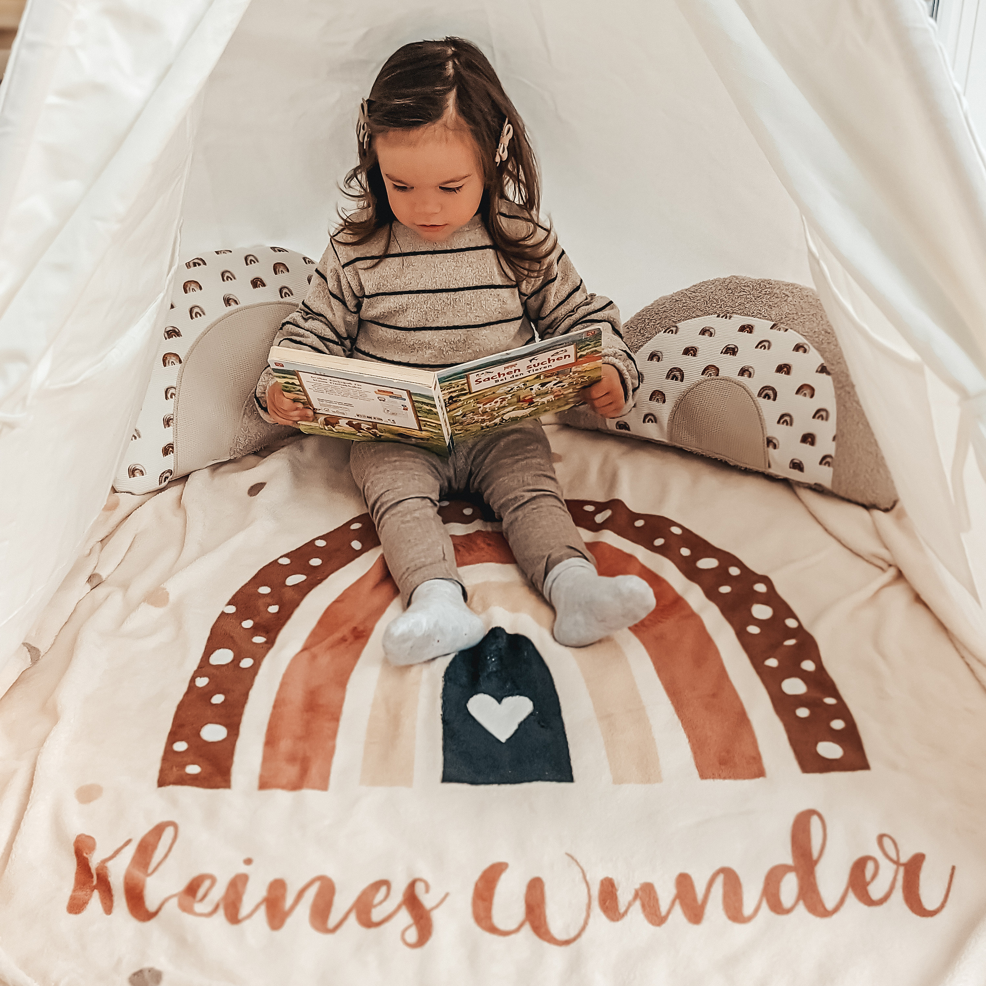 Flauschige Kuscheldecke 75x100cm mit Namen oder Text personalisierbar im Design Regen Sternchen