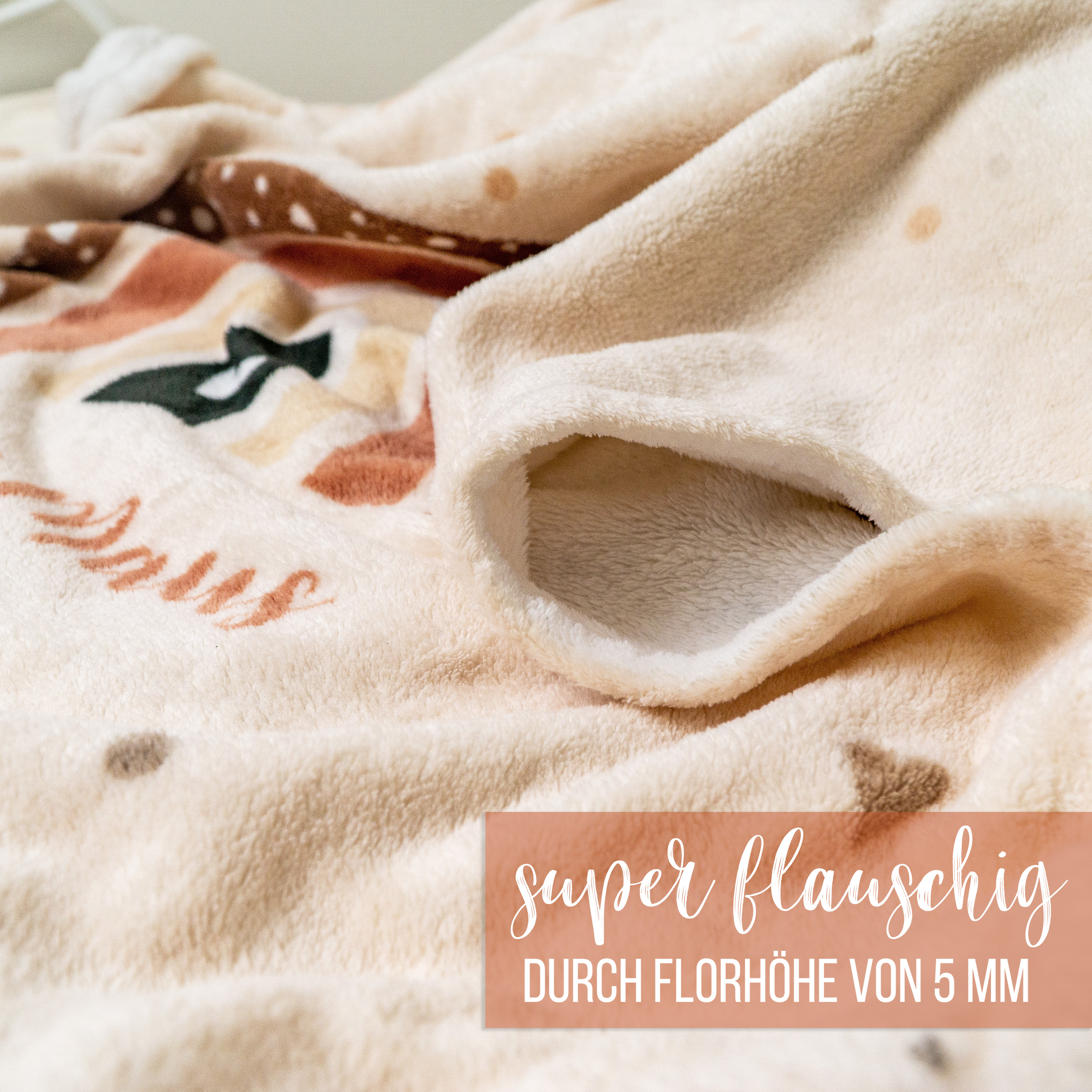 Flauschige Kuscheldecke 75x100 cm mit Namen oder Text personalisierbar im Design Regen Herzchen