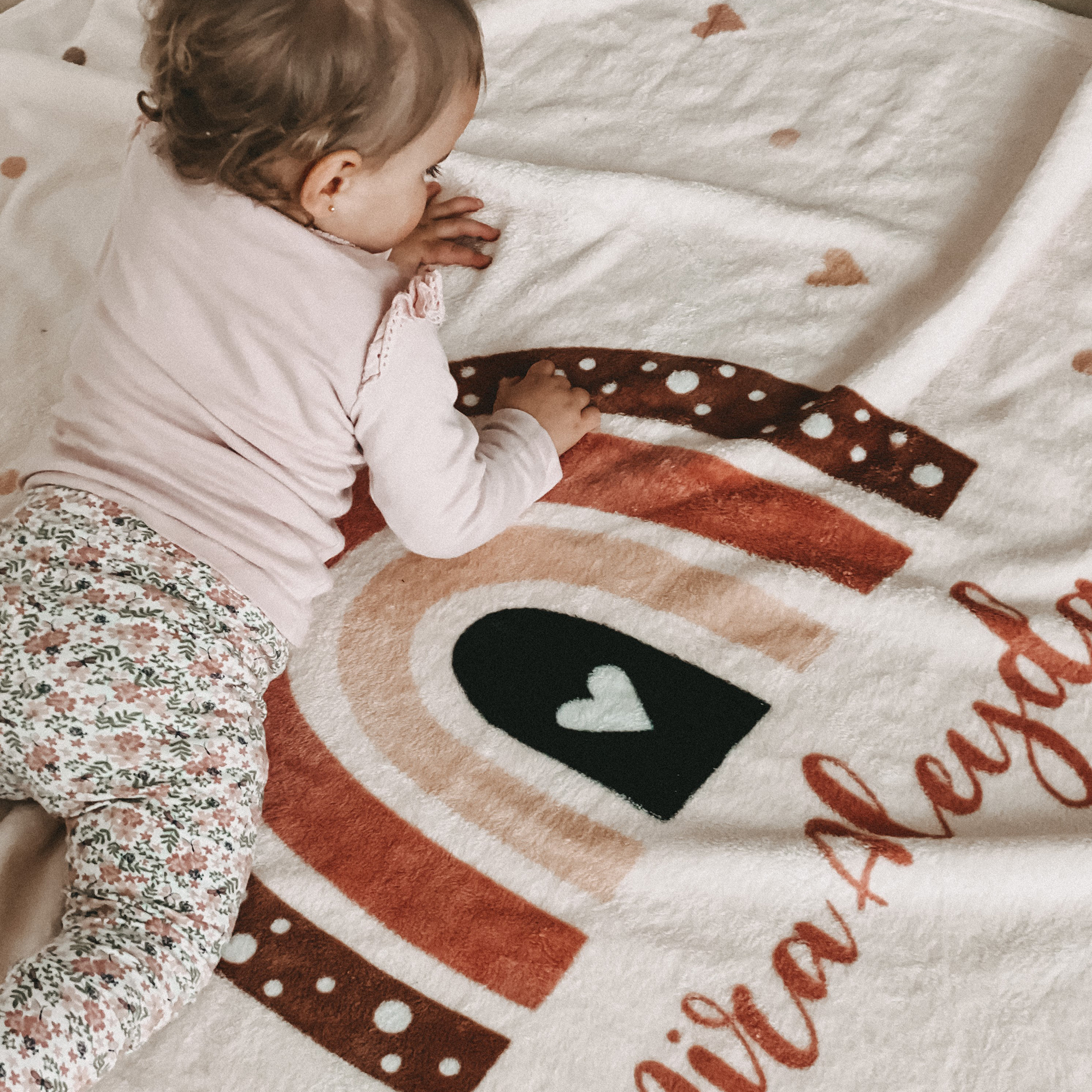 Flauschige Kuscheldecke 75x100cm mit Namen oder Text personalisierbar im Design Regen Sternchen